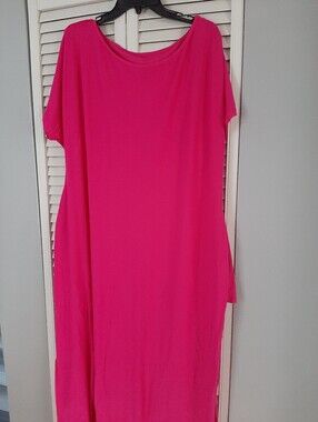 Women’s Hot Pink Short Sleeve Maxi Dress